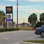 There may not be as much
to do in Homosassa that 
there is in Clearwater Beach but one thing they have 
there that they don't in
 Akron, OH is a Sonic
 Drive-In. Yum!