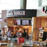 The last shot in Florida 
was that of 
SHULA BURGER at 
the Tampa airport!