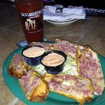 Hooley House is actually an 
Irish restaurant. Spike tried 
the Irish Egg Rolls, and said that they were very good. A 
combination of Corned Beef,
Cabbage, and Eggs?