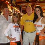 JERRY alwyas drags a bud with him to a HOOTERS, and here he is with ROB on the left from AKRON, with two of the lovelies from the Previous pic. 