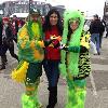 We couldn't help but noticing
this Oregon fan couple. And 
Mardi couldn't help, but ask
them to take a picture with them. They obliged, but I 
wonder if they would have
done so after the game.    